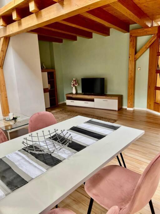 Wanderurlaub Mit Und Ohne Hund! Apartment Harra Exterior photo